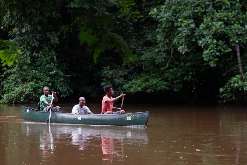 AT LEAST 2 RESCUED, 1 DEAD IN A CANOE MISHAP IN GREENVILLE