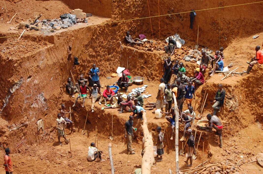 ‘I USED TO PUSH DRUGS ON MINES’