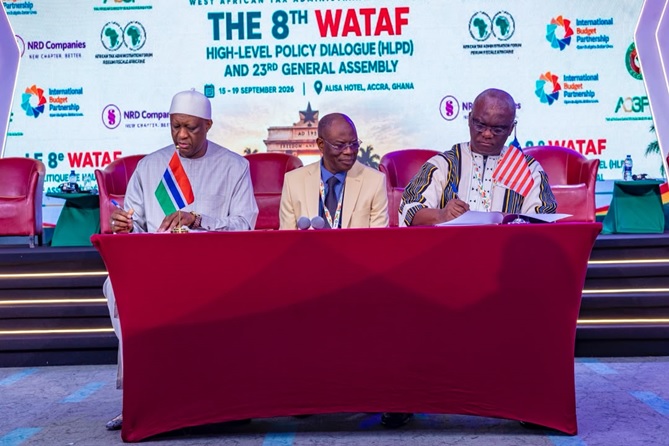 LRA TO PROVIDE TECHNICAL SUPPORT FOR GAMBIA’S REVENUE COLLECTION DASHBOARD LRA TO PROVIDE TECHNICAL SUPPORT FOR GAMBIA’S REVENUE COLLECTION DASHBOARD