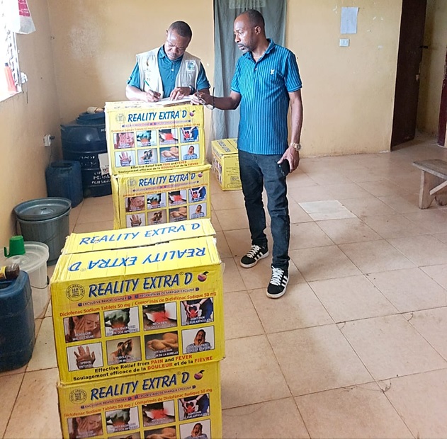 LMHRA CONFISCATES L$2.2 MILLION CONSIGNMENT OF UNREGISTERED MEDICINES AT MENDICORMA BORDER LMHRA CONFISCATES L$2.2 MILLION CONSIGNMENT OF UNREGISTERED MEDICINES AT MENDICORMA BORDER